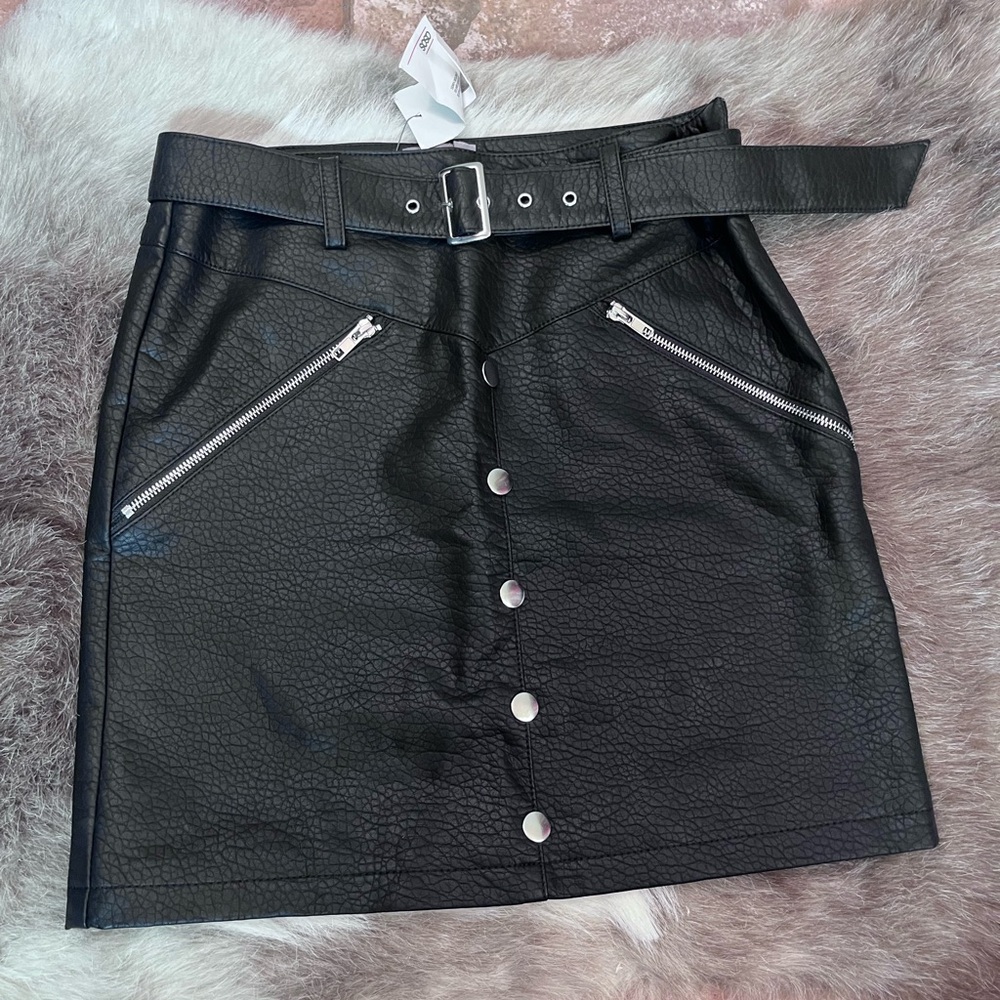NWT ASOS Skirt Size‎ 6